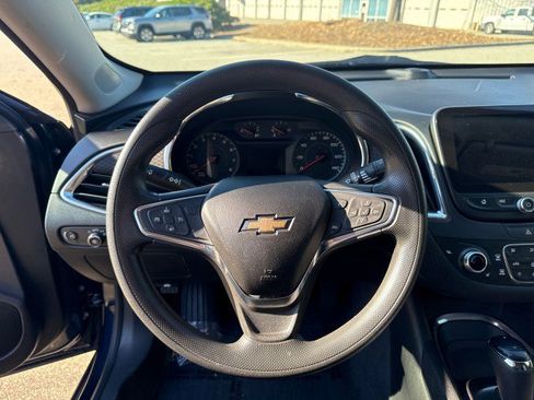 Used 2019 Chevrolet Malibu LT w/ Driver Confidence Package image 21