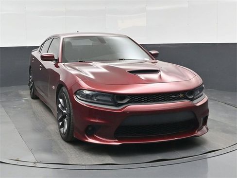Used 2022 Dodge Charger Scat Pack w/ Navigation & Travel Group image 10