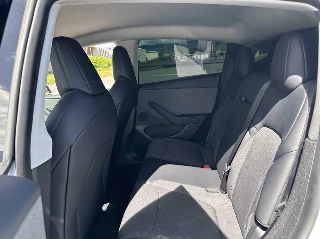 Used 2026 Tesla Model Y Long Range AWD/4WD image 14