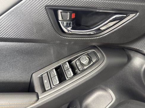 Used 2025 Subaru Crosstrek 2.5i Limited w/ Crosstrek Mirror Package image 14