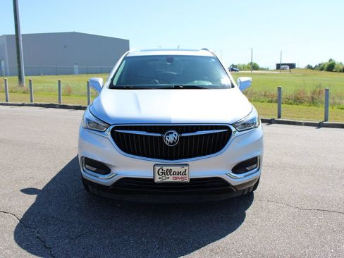 Used 2020 Buick Enclave Essence AWD/4WD image 4