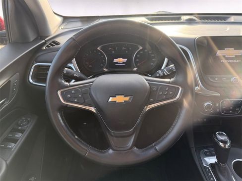 Used 2019 Chevrolet Equinox LT w/ Sun & Navigation Package image 12