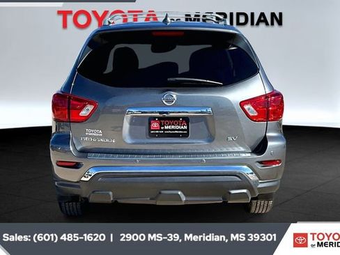 Used 2020 Nissan Pathfinder SV w/ Cargo Package image 4