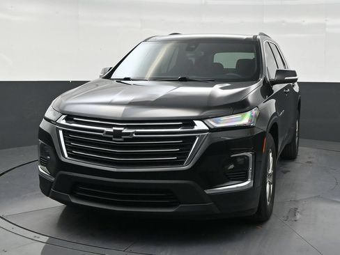 Used 2023 Chevrolet Traverse LT FWD image 8