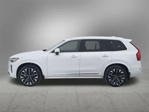New 2025 Volvo XC90 B5 Plus w/ Protection Package Premier image 3