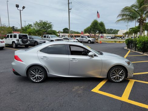 Used 2017 Lexus IS 200t RWD image 5