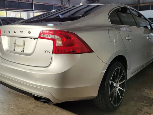 Used 2016 Volvo S60 T5 Premier image 7
