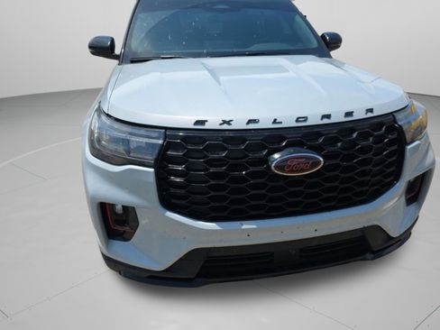 Used 2026 Ford Explorer ST-Line RWD image 40