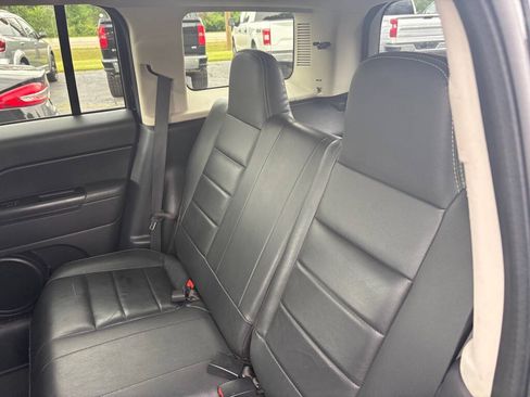 Used 2016 Jeep Patriot 4WD image 10