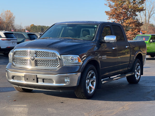 Used 2015 RAM 1500 Laramie w/ Convenience Group AWD/4WD image 2