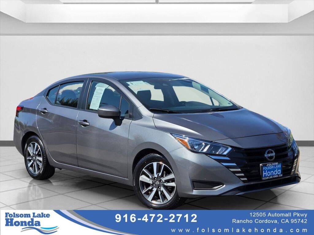 Used 2024 Nissan Versa SV FWD image 1