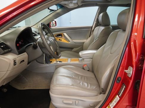 Used 2007 Toyota Camry V6 FWD image 6