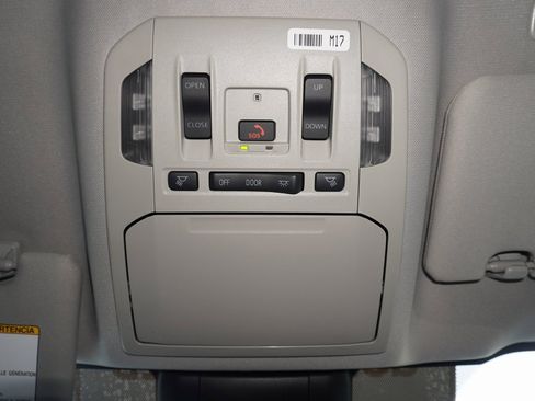 Certified 2025 Toyota Highlander XLE image 22