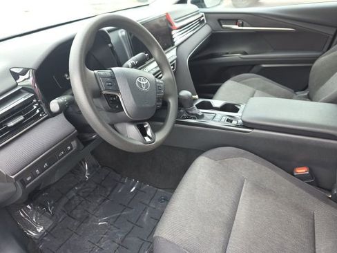 Used 2025 Toyota Camry LE FWD image 10