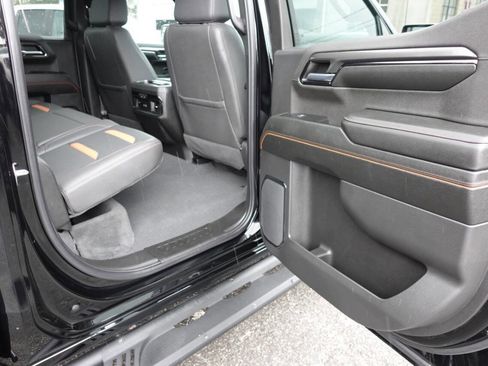 Used 2024 GMC Sierra 1500 AT4 w/ AT4 Preferred Package image 34