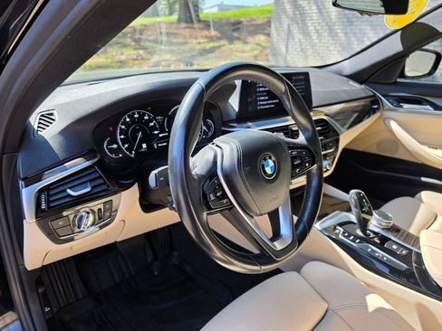 Used 2018 BMW 530e 530e iPerformance image 29