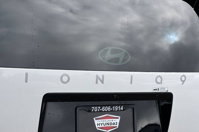 New 2026 Hyundai Ioniq 9 SEL AWD/4WD image 8