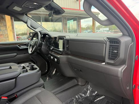 Used 2024 GMC Sierra 1500 Elevation image 23