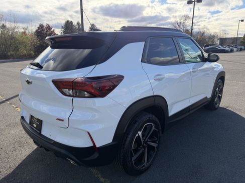 Used 2022 Chevrolet TrailBlazer RS w/ Sun and Liftgate Package image 8