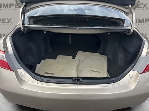 Used 2009 Toyota Camry LE image 21