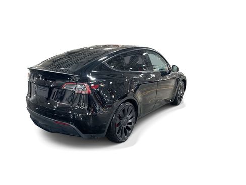 Certified 2023 Tesla Model Y Performance AWD/4WD image 6
