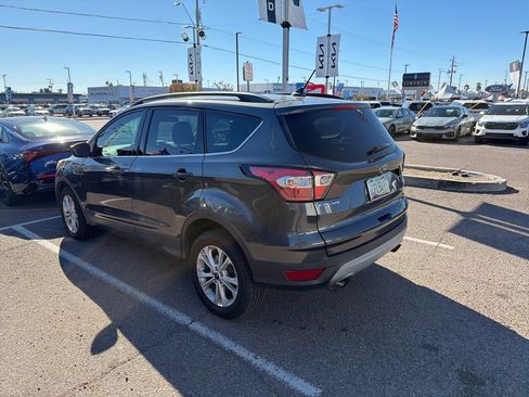 Used 2018 Ford Escape SE w/ SE Sync 3 Package image 10