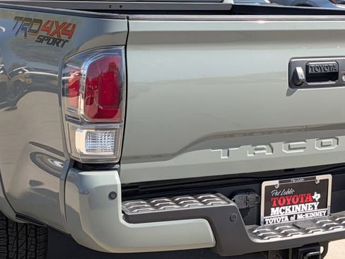 Used 2023 Toyota Tacoma TRD Sport w/ Advanced Technology Package image 8