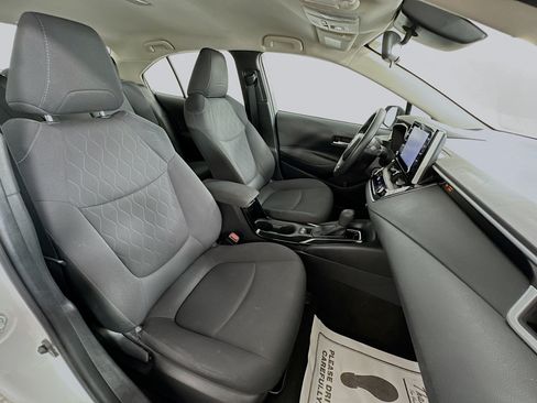 Used 2021 Toyota Corolla LE FWD image 27