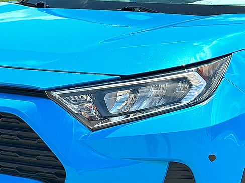 Used 2021 Toyota RAV4 XLE FWD image 4