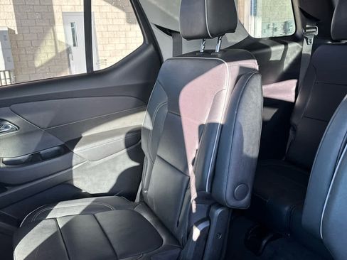 Used 2020 Chevrolet Traverse High Country image 38