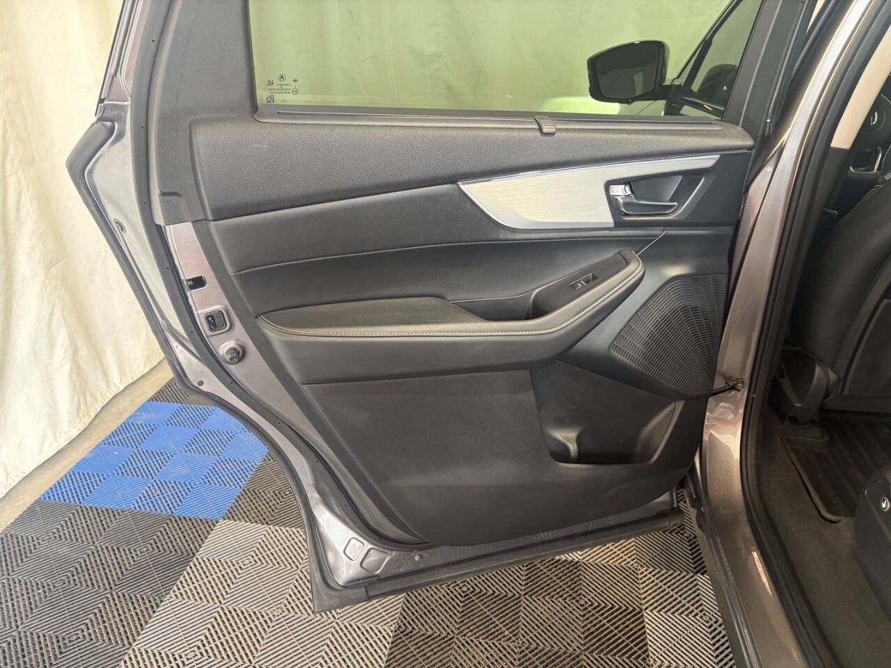 Used 2024 Acura MDX w/ Technology Package AWD/4WD image 9