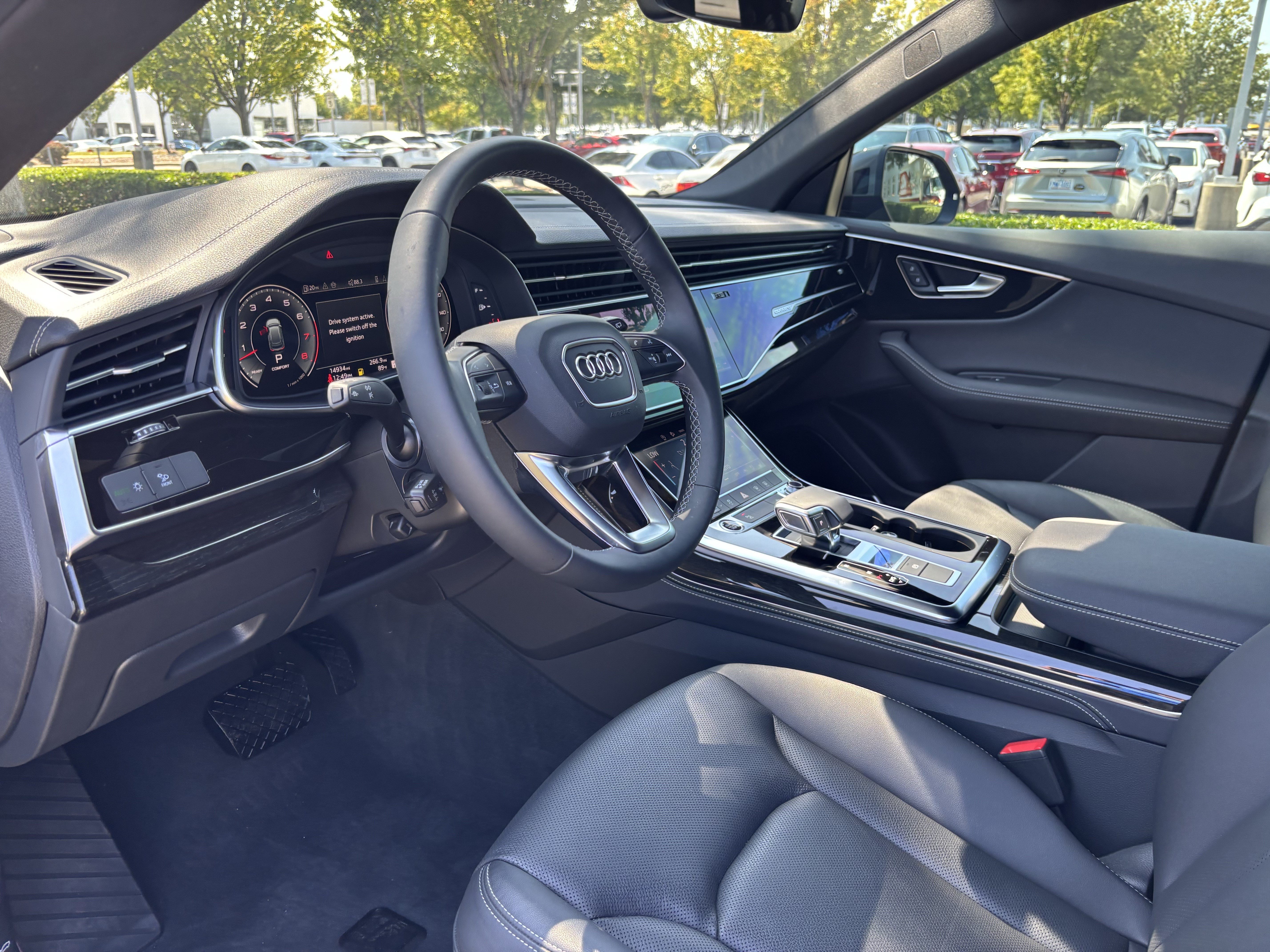 Certified 2025 Audi Q8 Premium Plus AWD/4WD image 17