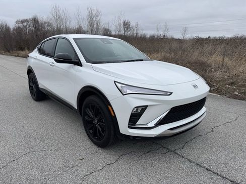 Used 2024 Buick Envista Sport Touring w/ Convenience I Package image 3