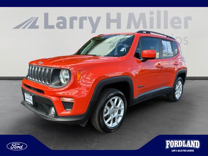 Used 2019 Jeep Renegade Latitude w/ Cold Weather Group