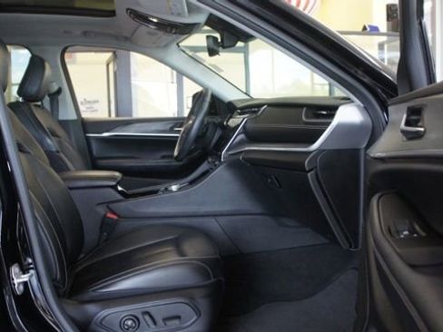 Used 2022 Jeep Grand Cherokee L Limited image 38