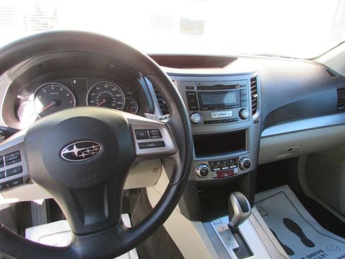 Used 2014 Subaru Outback 2.5i image 22