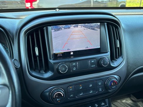 Used 2021 GMC Canyon AT4 w/ Driver Alert Package AWD/4WD image 18
