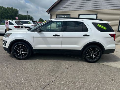 Used 2017 Ford Explorer Sport AWD/4WD image 8