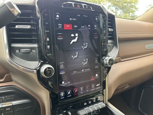 Certified 2021 RAM 3500 Laramie AWD/4WD image 17