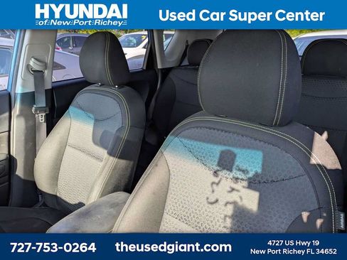 Used 2016 Kia Soul + w/ Designer's Package FWD image 3