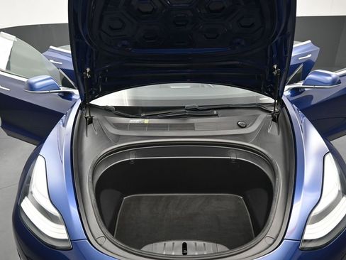 Used 2018 Tesla Model 3 Long Range image 37