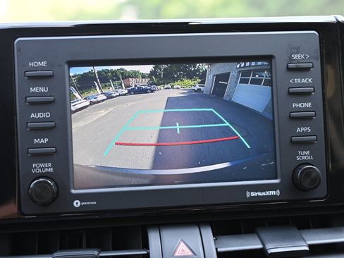 Used 2021 Toyota RAV4 LE FWD image 19
