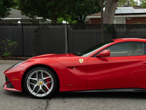 Used 2017 Ferrari F12 Berlinetta RWD image 42