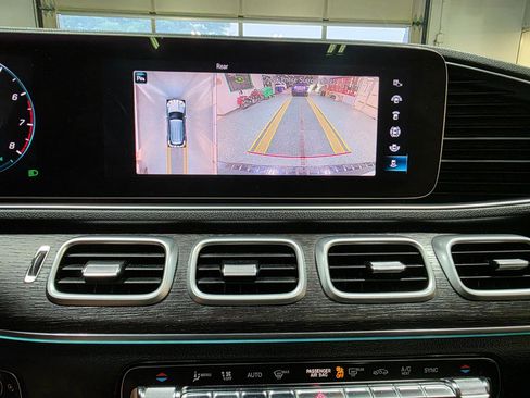 Used 2020 Mercedes-Benz GLE 580 4MATIC image 33