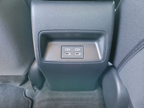 Used 2024 Toyota Corolla LE image 9