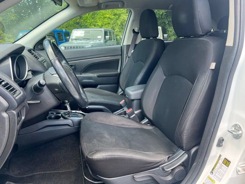 Used 2015 Mitsubishi Outlander Sport ES FWD image 14