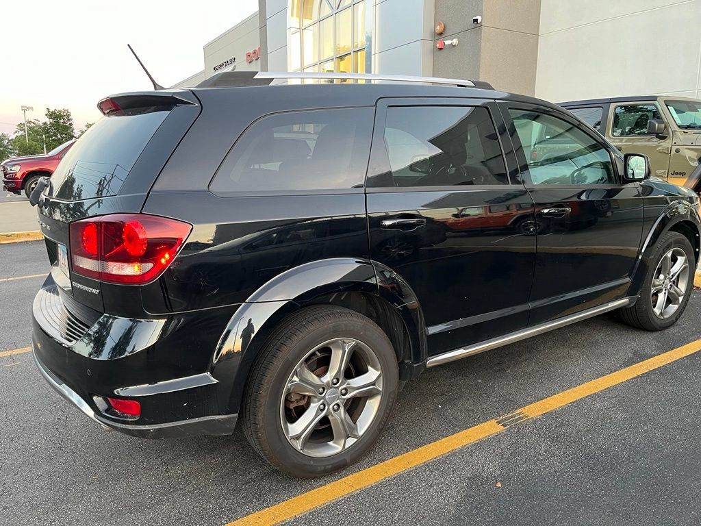 Used 2017 Dodge Journey Crossroad w/ Popular Equipment Group AWD/4WD image 6