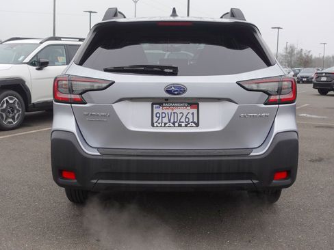 Certified 2025 Subaru Outback Premium image 6
