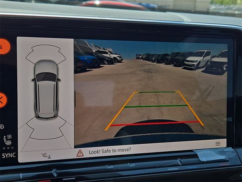 New 2025 Volkswagen Atlas Peak Edition SE image 20