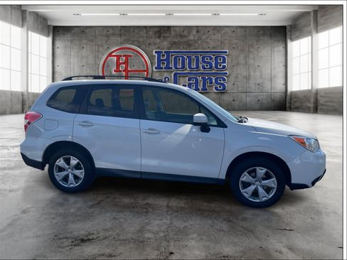 Used 2016 Subaru Forester 2.5i Premium w/ Popular Package #2 AWD/4WD image 4